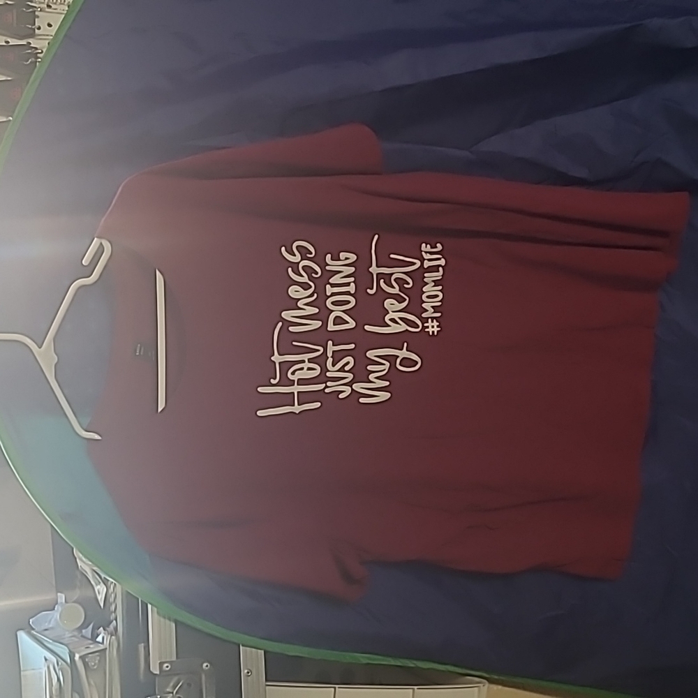 Shein Curve, 4xl, burgundy in color